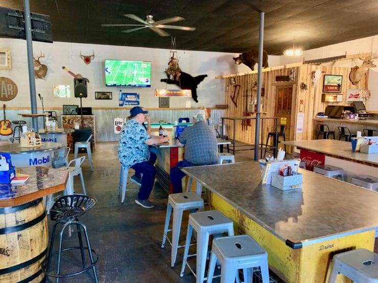 Walton Mountain Brewing Company, interior